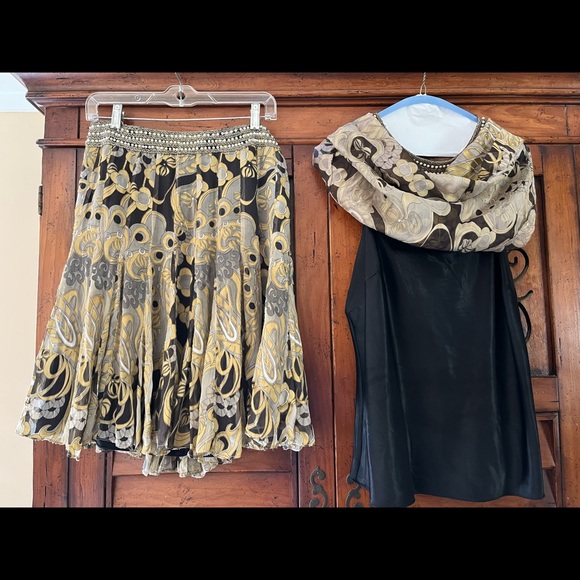 Metallic accents for skirt and top with beadings along collar snd waistline. - Picture 3 of 3